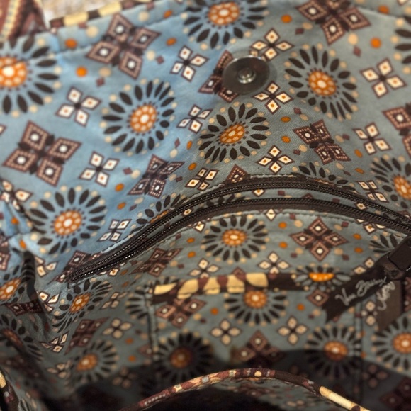 21. Vera Bradley Geometric Floral Quilted Bag NWOT - Picture 4 of 10